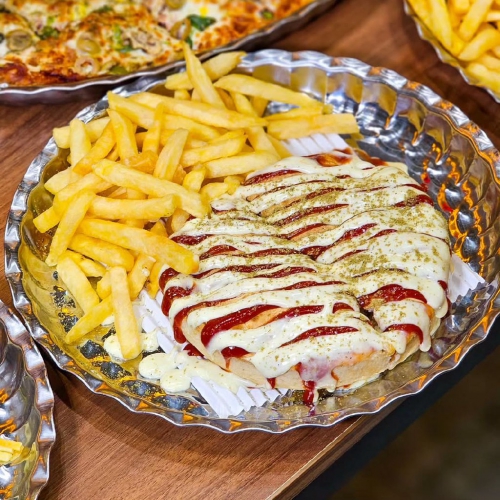  عکس پيتزا پيراشکي مرغ